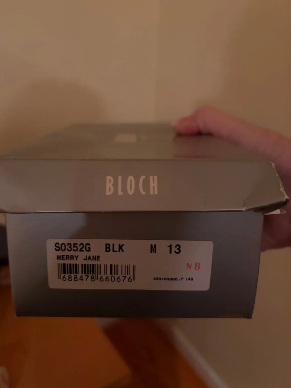 Bloch sleek black